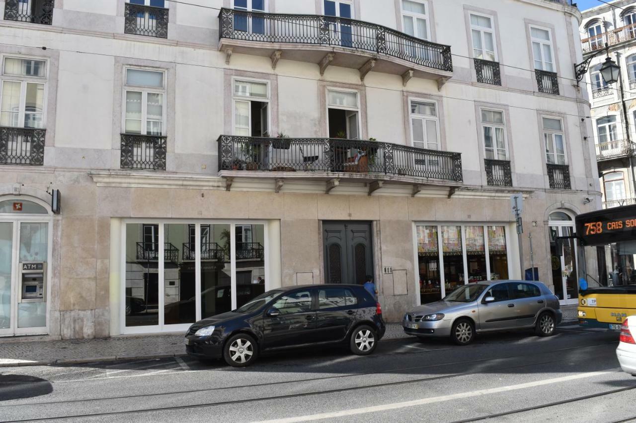 Appartement Architect-Designed Loft In A Historic Hilltop Neighborhood à Lisboa Extérieur photo